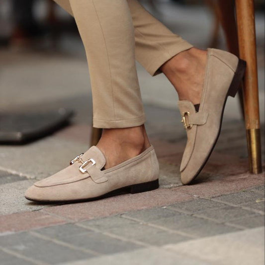 Lucas | Mocasines de Ante con Hebilla Dorada Hombre Casual